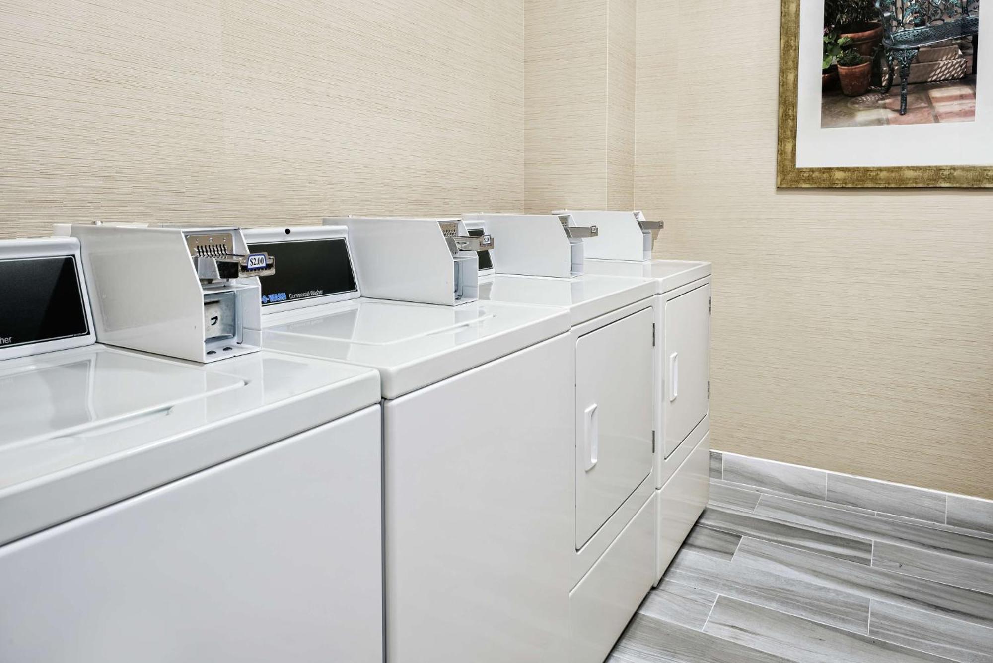 Hilton Garden Inn San Marcos Eksteriør billede
