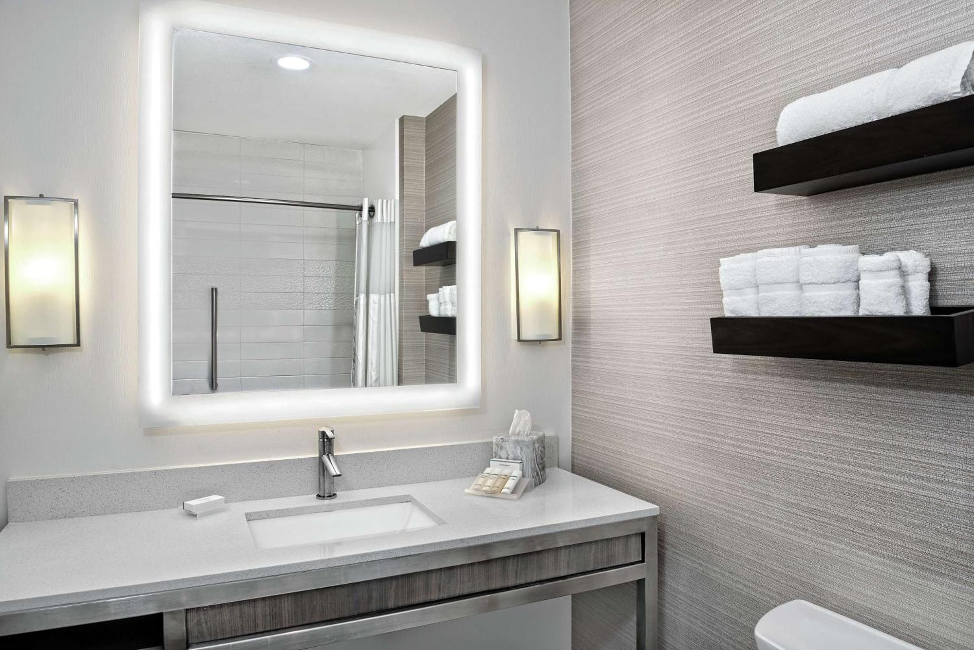 Hilton Garden Inn San Marcos Eksteriør billede